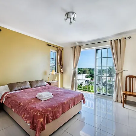 Buganvilia By Algarve Holidays וילה *